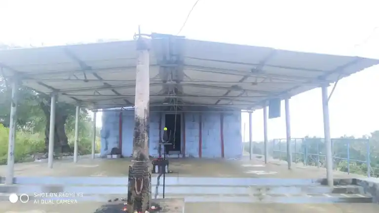 Arulmigu Kambatthuperumal Temple, Chinnakavundanur - 637303 அருள்மிகு கம்பத்துப் பெருமாள் திருக்கோயில், சின்னக்கவுண்டனுர் - 637303, Salem - Ancient Temple Architecture and History Image 5