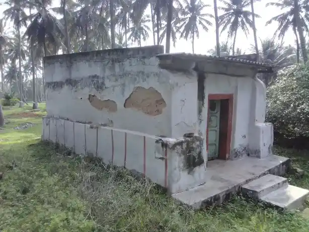 Arulmigu Kambuliamman Temple, Seelakampatti - 642107 அருள்மிகு காம்புலியம்மன் திருக்கோயில், சீலக்கம்பட்டி - 642107, Coimbatore - Ancient Temple Architecture and History Image 2