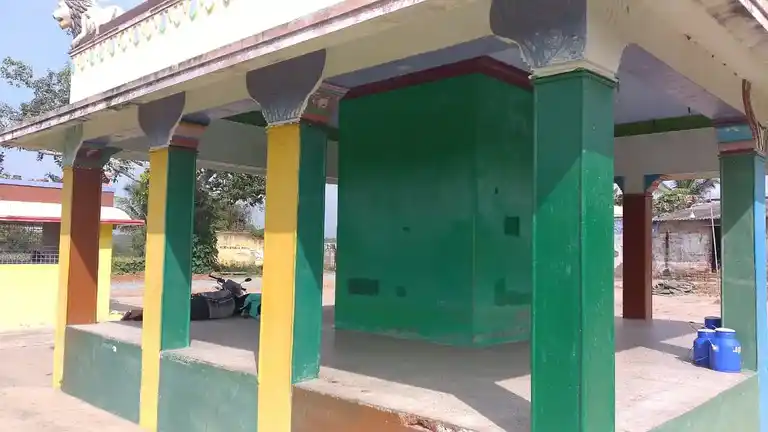 Arulmigu Kammal Natham Mariamman Temple, Elagiri - 636807 அருள்மிகு கமல்நத்தம் மாரியம்மன் திருக்கோயில், Elagiri - 636807, Dharmapuri - Ancient Temple Architecture and History Image 3