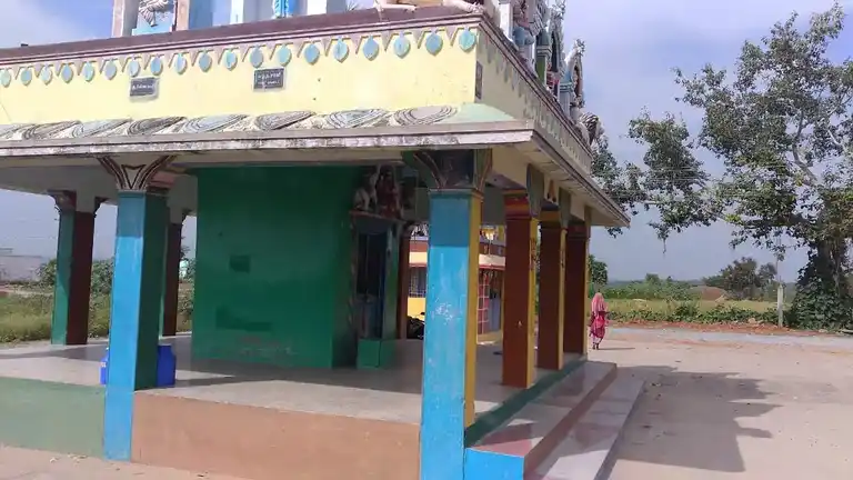 Arulmigu Kammal Natham Mariamman Temple, Elagiri - 636807 அருள்மிகு கமல்நத்தம் மாரியம்மன் திருக்கோயில், Elagiri - 636807, Dharmapuri - Ancient Temple Architecture and History Image 4