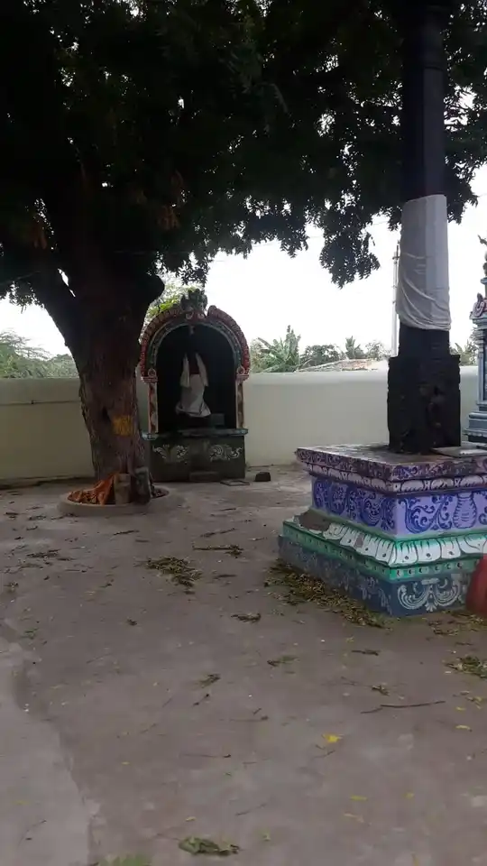 Arulmigu Kampaperumal Temple, Mettupalaiyam - 621117 Arulmigu Kampaperumal Temple, Mettupalaiyam - 621117, Perambalur - Ancient Temple Architecture and History Image 3