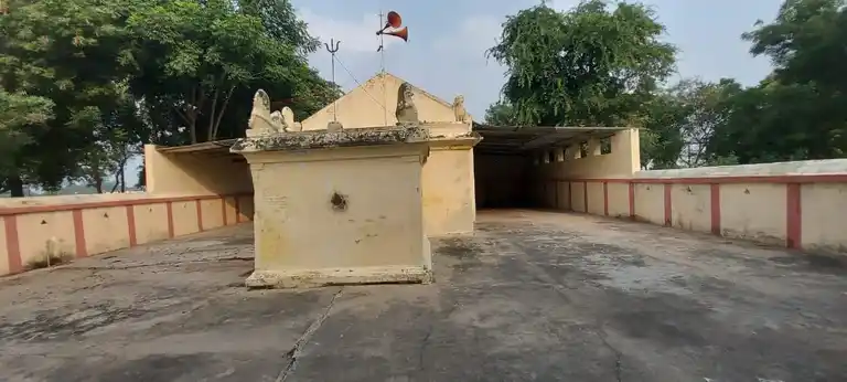 Arulmigu Kanaga Durgaiyamman Temple, Senthamangalam - 631051 அருள்மிகு கனகதுர்கையம்மன் திருக்கோயில், சேந்தமங்களம் - 631051, Ranipet - Ancient Temple Architecture and History Image 3