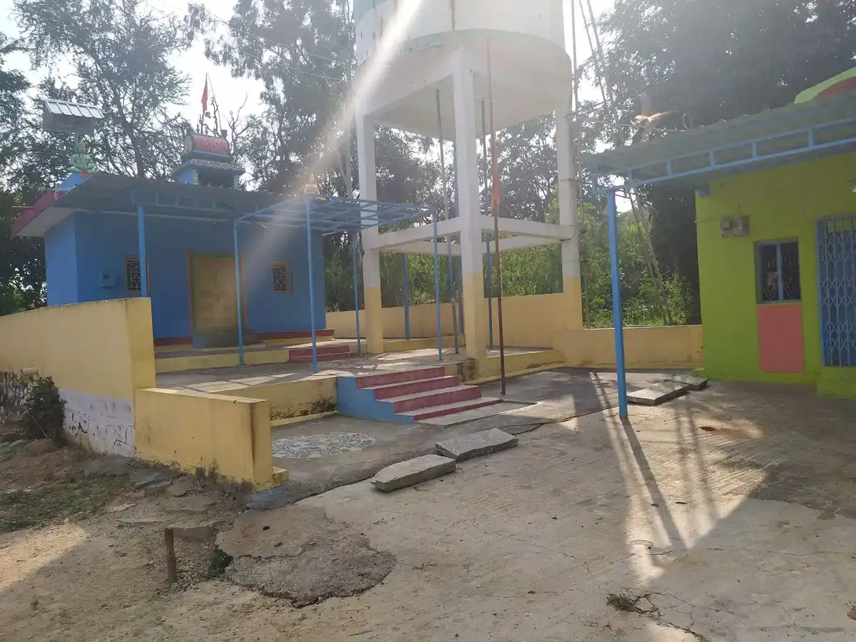 Arulmigu Kanamanapalli Basuveswarar Temple, Kempatti - 635114 அருள்மிகு பசுவேஸ்வரர் திருக்கோயில், Kempatti - 635114, Krishnagiri - Ancient Temple Architecture and History Image 2