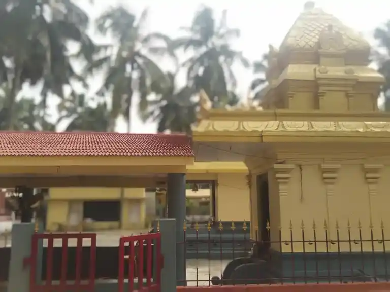 Arulmigu Kandan Sastha Temple, Azhagiamandapam Road, Paraikodu - 629167