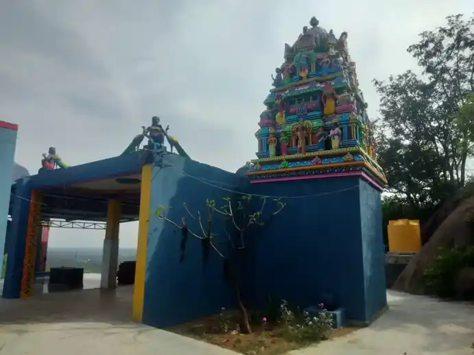 Arulmigu Kandharmalaivelmurugan Temple, Sundakkapatti - 635112 அருள்மிகு கந்தர்மலை வேல்முருகன் திருக்கோயில், சுண்டக்காப்பட்டி - 635112, Krishnagiri - Ancient Temple Architecture and History Image 2