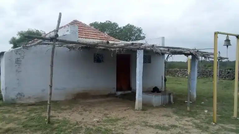 Arulmigu Kandiyamman Temple, Sinnavathambacheri, Vadambacheri - 641669 அருள்மிகு கண்டியம்மன் திருக்கோயில், சின்னவதம்பச்சேரி, Vadambacheri - 641669, Coimbatore - Ancient Temple Architecture and History Image 2