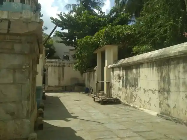 Arulmigu Kangeeswarar Temple, Kangeyanallur, Katpadi - 632006 அருள்மிகு காங்கீஸ்வரர் திருக்கோயில், காங்கேயநல்லூர், காட்பாடி - 632006, Vellore - Ancient Temple Architecture and History Image 3