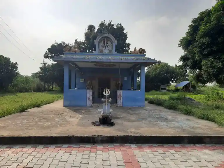 Arulmigu Kaniamman Temple, End Of The Village, Pondavakkam - 602026 அருள்மிகு காணியம்மன் திருக்கோயில், End Of The Village, Pondavakkam - 602026, Tiruvallur - Ancient Temple Architecture and History Image 2