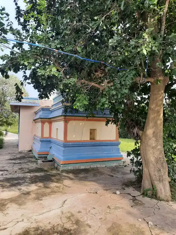 Arulmigu Kaniamman Temple, End Of The Village, Pondavakkam - 602026 அருள்மிகு காணியம்மன் திருக்கோயில், End Of The Village, Pondavakkam - 602026, Tiruvallur - Ancient Temple Architecture and History Image 5