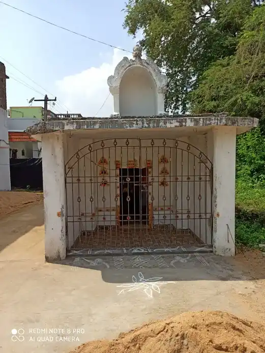 Arulmigu Kannan Bajani Temple, Inside The Village, Narasingapuram - 602001 அருள்மிகு கண்ணன் பஜனைகோயில், நரசிங்கபுரம் புதுகாலனி,திருவள்ளூர். கோயில், Inside The Village, Narasingapuram - 602001, Tiruvallur - Ancient Temple Architecture and History Image 5