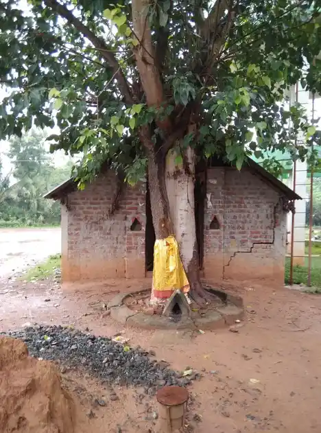 Arulmigu Kannanur Mariyamman Temple, Suriyamanal - 621802 Arulmigu Kannanur Mariyamman Temple, சூரியமணல் - 621802, Ariyalur - Ancient Temple Architecture and History Image 5