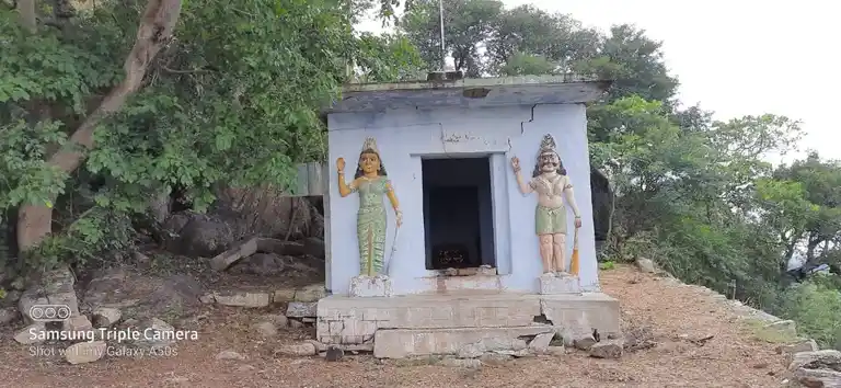 Arulmigu Kannappa Pandaram Madam, Karungalakkudi - 625101