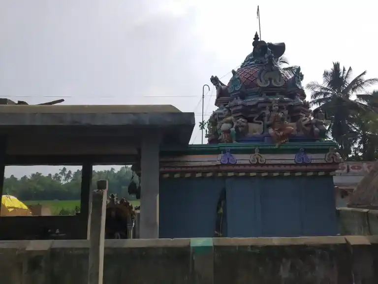Arulmigu Kanneeswari Amman Temple, Muthalaimedu - 609101 அருள்மிகு கன்னீஸ்வரி அம்மன் திருக்கோயில், Sirkazhi - 609101, Mayiladuthurai - Ancient Temple Architecture and History Image 2
