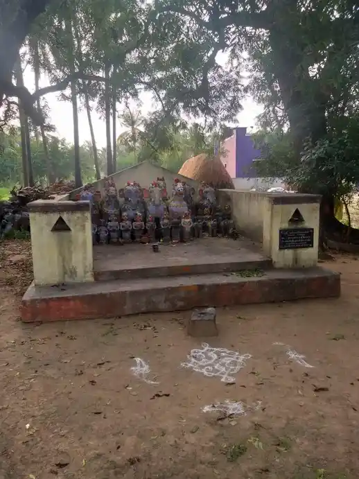 Arulmigu Kanniamman Temple, Palaya Krishnapuram - 632209 அருள்மிகு கன்னியம்மன் திருக்கோயில், பழையகிருஷ்ணாபுரம் - 632209, Vellore - Ancient Temple Architecture and History Image 3