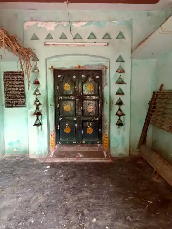 Arulmigu Kannigaparameshwari Temple, Kaspakaaranai - 605755 அருள்மிகு கன்னிகாபரமேஸ்வரியம்மன் திருக்கோயில், Kaspakaaranai - 605755, Viluppuram - Ancient Temple Architecture and History Image 4