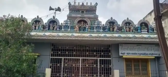 Arulmigu Kannikaparameshwari Temple, Navalai - 635305 அருள்மிகு கன்னிகர பரமேஸ்வரி திருக்கோயில், அரூர், அரூர் - 635305, Dharmapuri - Ancient Temple Architecture and History Image 4