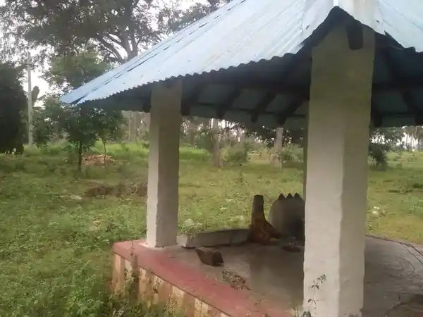 Arulmigu Kannimaar And Chinnakammal Temple, Velayuthampalayam - 624802