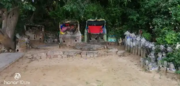 Arulmigu Kannimaar Pillaiyar Temple, Kadamparayanpatti - 622103 அருள்மிகு கன்னிமார் பிள்ளையார் திருக்கோயில், Kadamparayanpatti - 622103, Pudukkottai - Ancient Temple Architecture and History Image 2