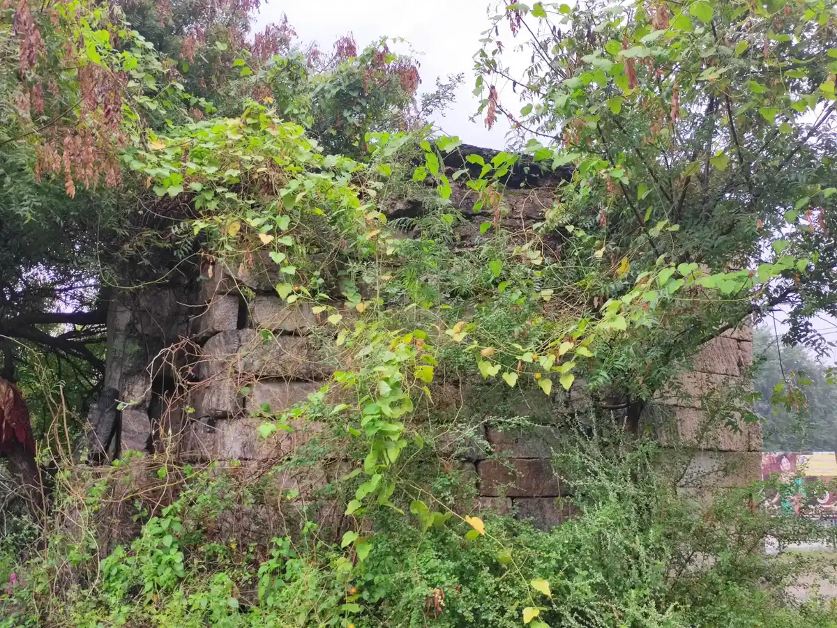 Arulmigu Kannimaar Temple, Ammaiyanaiyakkanoor - 624201 அருள்மிகு கன்னிமார் திருக்கோயில், Ammaiyanaiyakkanoor - 624201, Dindigul - Ancient Temple Architecture and History Image 4