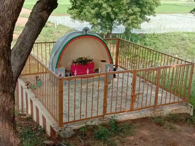 Arulmigu Kannimaar Temple, Chinnaluppai - 624703 அருள்மிகு கன்னிமார் திருக்கோயில், Chinnaluppai - 624703, Dindigul - Ancient Temple Architecture and History Image 2