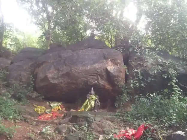 Arulmigu Kannimaar Temple, Emakalapuram - 624304 அருள்மிகு கன்னிமார் திருக்கோயில், Emakalapuram - 624304, Dindigul - Ancient Temple Architecture and History Image 2