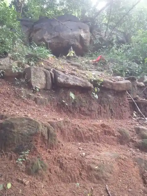 Arulmigu Kannimaar Temple, Emakalapuram - 624304 அருள்மிகு கன்னிமார் திருக்கோயில், Emakalapuram - 624304, Dindigul - Ancient Temple Architecture and History Image 12