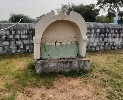 Arulmigu Kannimaar Temple, Kallupatti - 624708 அருள்மிகு கல்லுபட்டி கன்னிமார் திருக்கோயில், Kallupatti - 624708, Dindigul - Ancient Temple Architecture and History Image 4