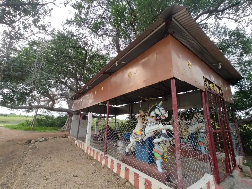 Arulmigu Kannimaar Temple, Kodangidnaickenpatty - 624208 அருள்மிகு கன்னிமார் திருக்கோயில்,  - 624208, Dindigul - Ancient Temple Architecture and History Image 5