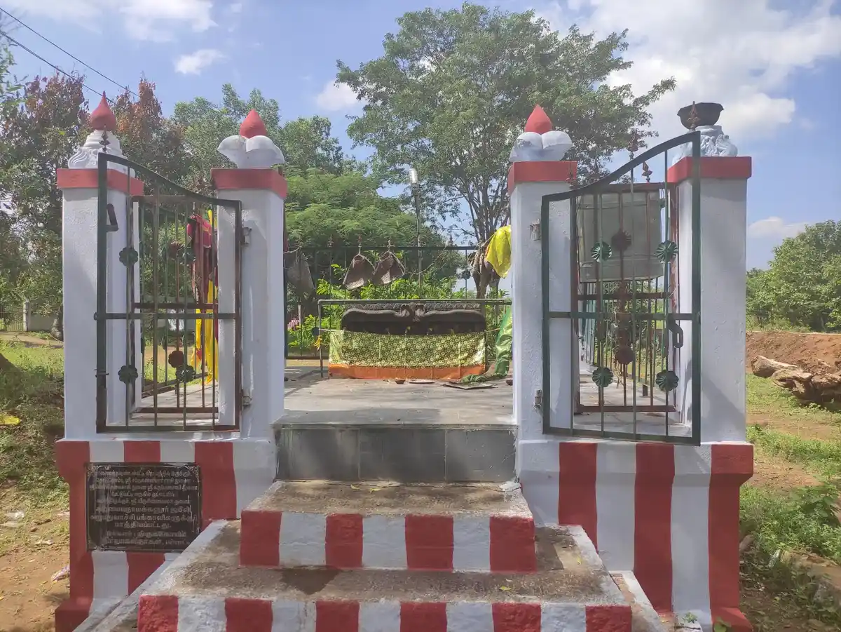 Arulmigu Kannimaar Temple, Malayagoundenpatty - 624201 அருள்மிகு கன்னிமார் திருக்கோயில், Malayagoundenpatty - 624201, Dindigul - Ancient Temple Architecture and History Image 2