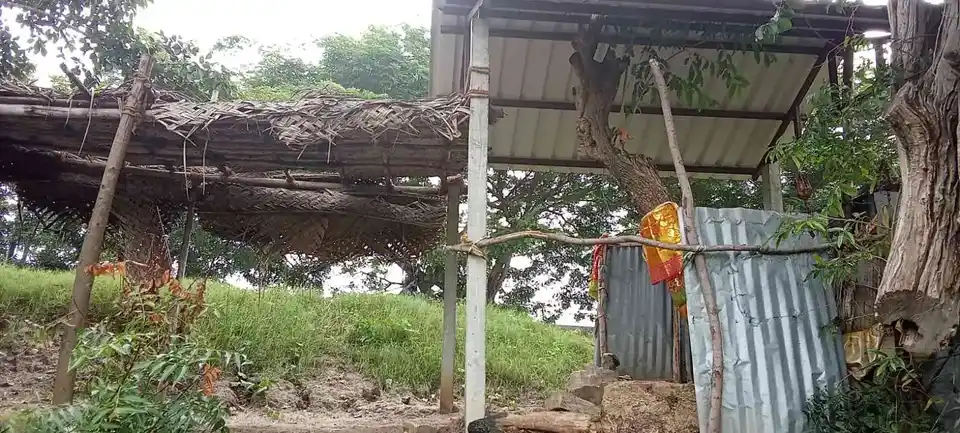 Arulmigu Kannimaar Temple, Moonkilkulam - 624402 அருள்மிகு கன்னிமார் திருக்கோயில், Moonkilkulam - 624402, Dindigul - Ancient Temple Architecture and History Image 5