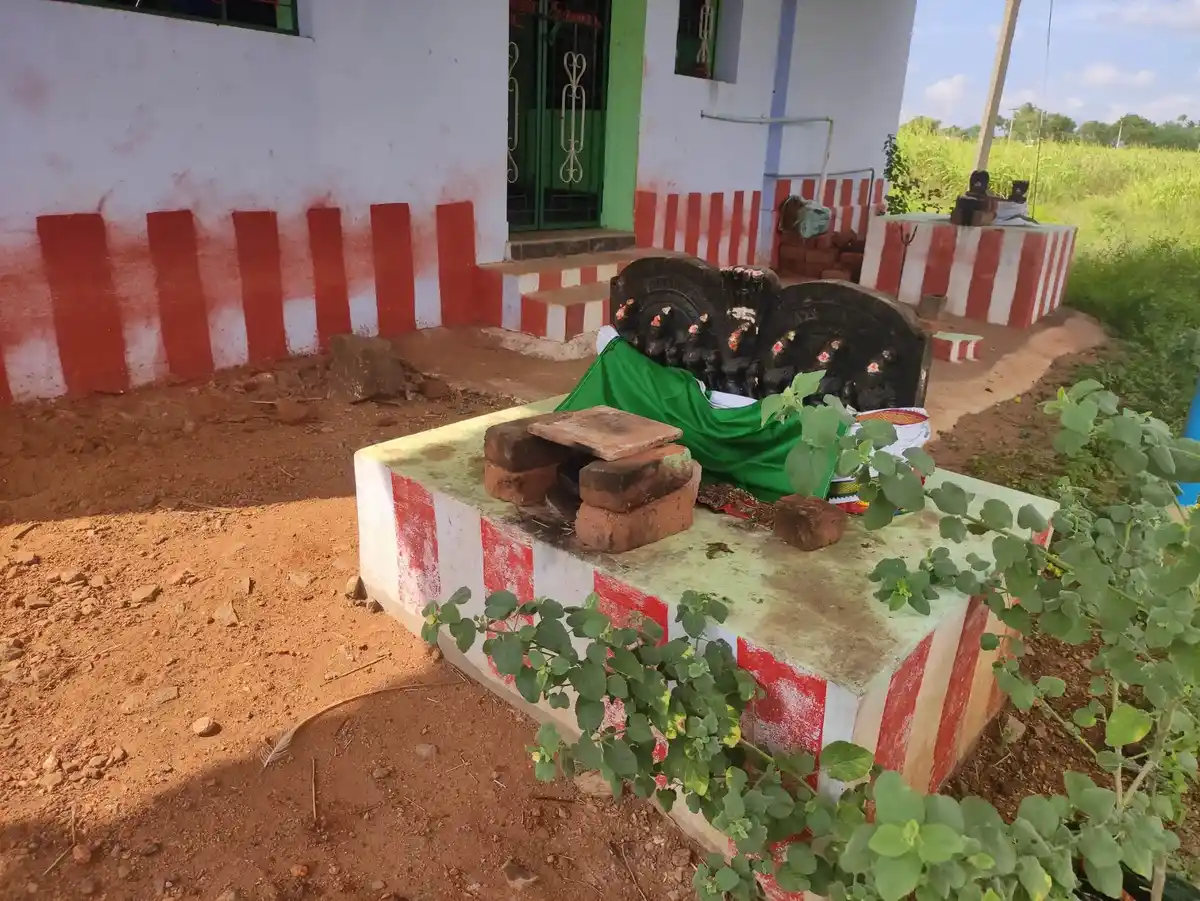 Arulmigu Kannimaar Temple, Nariyuthu - 624215 அருள்மிகு கன்னிமார் திருக்கோயில், Nariyuthu - 624215, Dindigul - Ancient Temple Architecture and History Image 2