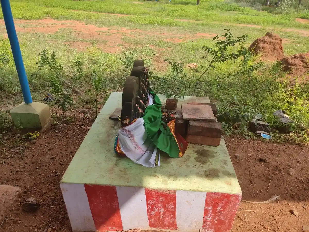 Arulmigu Kannimaar Temple, Pachamalaiyankottai - 624707 Arulmigu Kannimaar Temple, Pachamalaiyankottai - 624707, Dindigul - Ancient Temple Architecture and History Image 3