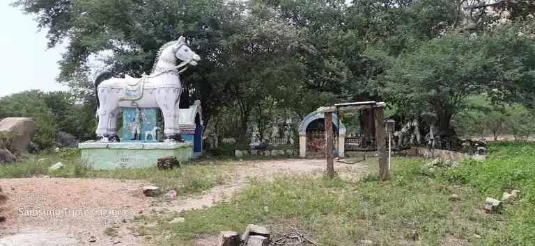 Arulmigu Kannimaar Temple, Palaiyankotai - 624708 அருள்மிகு கன்னிமார் திருக்கோயில், Palaiyankotai - 624708, Dindigul - Ancient Temple Architecture and History Image 2