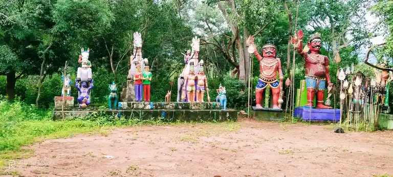 Arulmigu Kannimaar Temple, Panjamthangi - 624801 அருள்மிகு கன்னிமார் திருக்கோயில், Panjamthangi - 624801, Dindigul - Ancient Temple Architecture and History Image 4