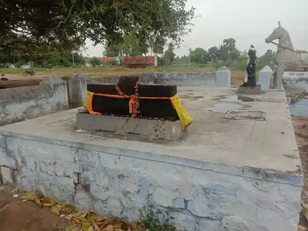 Arulmigu Kannimaar Temple, Sullerumbu - 624710 அருள்மிகு கன்னிமார் திருக்கோயில், Sullerumbu - 624710, Dindigul - Ancient Temple Architecture and History Image 2