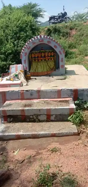 Arulmigu Kannimaar Temple, Veeralimayanpatty - 624220 Arulmigu Kannimaar Temple, Veeralimayanpatty - 624220, Dindigul - Ancient Temple Architecture and History Image 3