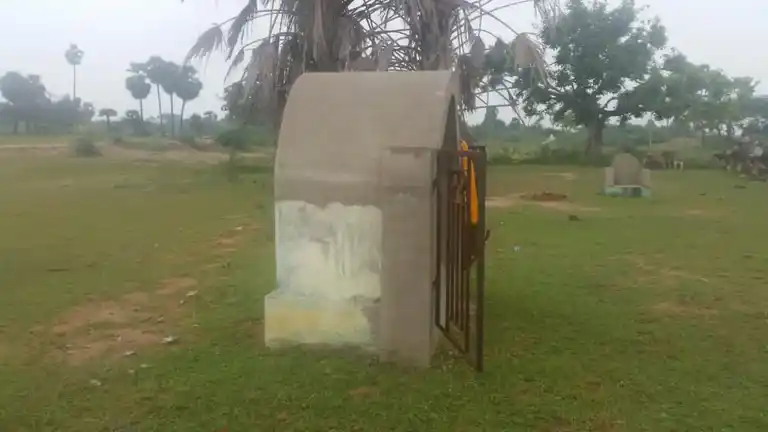 Arulmigu Kannimaaramman Temple, Seventhankaadu - 614616 அருள்மிகு கன்னிமாரம்மன் திருக்கோயில், Seventhankaadu - 614616, Pudukkottai - Ancient Temple Architecture and History Image 4