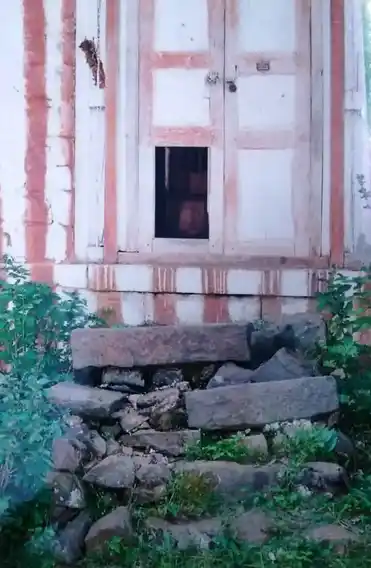 Arulmigu Kannimalainadhaswamy Temple, Pannaikadu - 624210 அருள்மிகு கன்னிமலைநாதஸ்வாமி திருக்கோயில், பண்ணைக்காடு - 624210, Dindigul - Ancient Temple Architecture and History Image 4