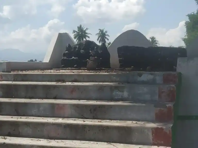 Arulmigu Kannimar Temple, Kalappanpatti - 625529 அருள்மிகு கன்னிகை திருக்கோயில், Kalappanpatti - 625529, Madurai - Ancient Temple Architecture and History Image 4