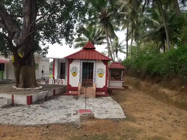 Arulmigu Kannimar Temple, Kambalapatti - 642007 கன்னிமார் திருக்கோயில், கம்பளப்பட்டி - 642007, Coimbatore - Ancient Temple Architecture and History Image 3