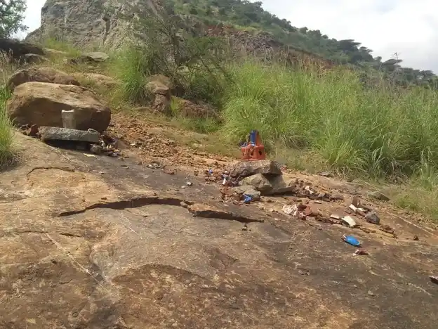 Arulmigu Kannimar Temple, Kondayamaptti - 625221 கன்னிமார் கோயில், Kondayamaptti - 625221, Madurai - Ancient Temple Architecture and History Image 3