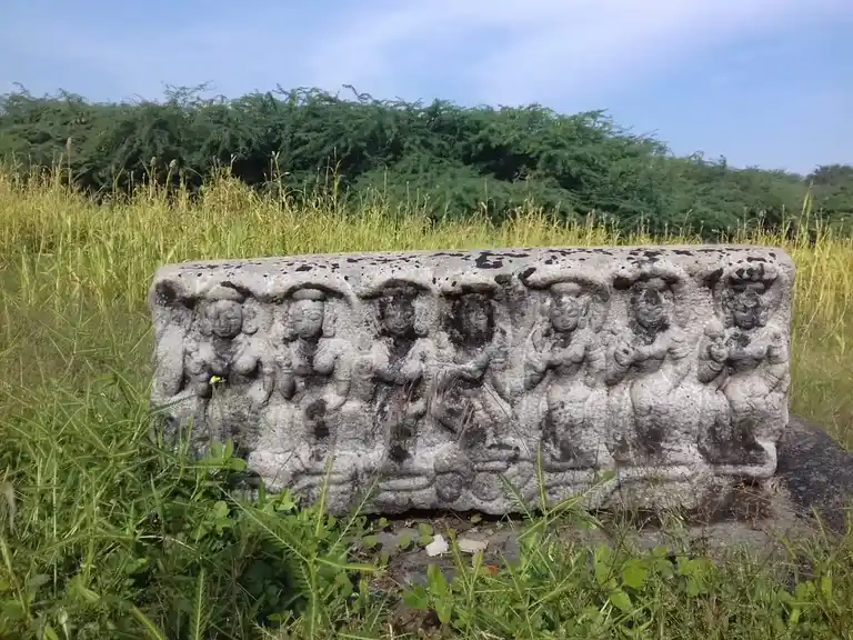 Arulmigu Kannimar Temple, Kulasekarankottai - 625218 அருள்மிகு கன்னிமார் திருக்கோயில், Kulasekarankottai - 625218, Madurai - Ancient Temple Architecture and History Image 2