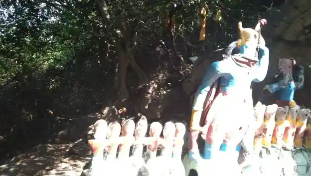 Arulmigu Kannimar Temple, Kuruvithurai - 625218 அருள்மிகு கன்னிமார் திருக்கோயில், Kuruvithurai - 625218, Madurai - Ancient Temple Architecture and History Image 4