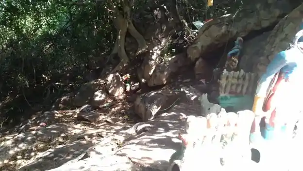 Arulmigu Kannimar Temple, Kuruvithurai - 625218 அருள்மிகு கன்னிமார் திருக்கோயில், Kuruvithurai - 625218, Madurai - Ancient Temple Architecture and History Image 5