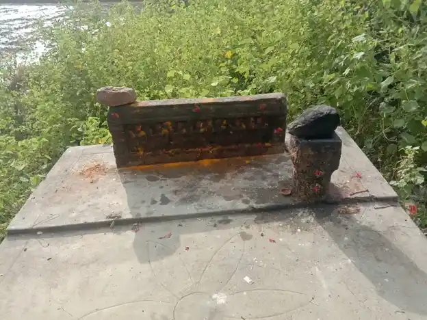 Arulmigu Kannimar Temple, Mudhalaikulam - 625514 கன்னிமார் திருக்கோயில், Mudhalaikulam - 625514, Madurai - Ancient Temple Architecture and History Image 4