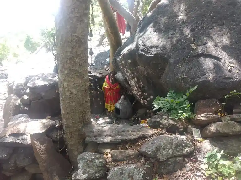 Arulmigu Kannimar Temple, Thoittamudayampatti - 637409 அருள்மிகு கன்னிமார் திருக்கோயில், Thoittamudayampatti - 637409, Namakkal - Ancient Temple Architecture and History Image 3