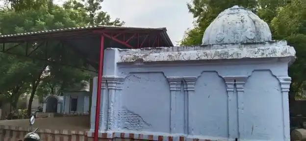 Arulmigu Kannimar Temple, Vaigainalloor - 639120 அருள்மிகு கன்னிமார் திருக்கோயில், Vaigainalloor - 639120, Karur - Ancient Temple Architecture and History Image 4