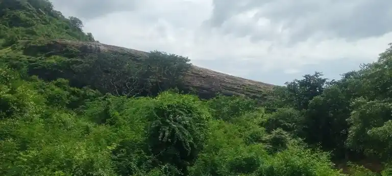 Arulmigu Kannimar Temple, Vandari - 625705 அருள்மிகு கன்னிமார் திருக்கோயில், Vandari - 625705, Madurai - Ancient Temple Architecture and History Image 4