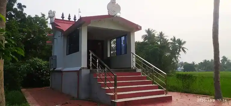 Arulmigu Kannimaramman Temple, Eranyamangalam - 639107 அருள்மிகு கன்னிமாரம்மன் திருக்கோயில், Eranyamangalam - 639107, Karur - Ancient Temple Architecture and History Image 2