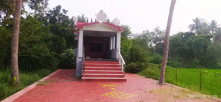 Arulmigu Kannimaramman Temple, Eranyamangalam - 639107 அருள்மிகு கன்னிமாரம்மன் திருக்கோயில், Eranyamangalam - 639107, Karur - Ancient Temple Architecture and History Image 4